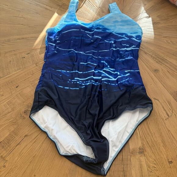 Women's Athletic Training Gradient Criss Cross Back One Piece Swimsuit Swimwear - Picture 4 of 7